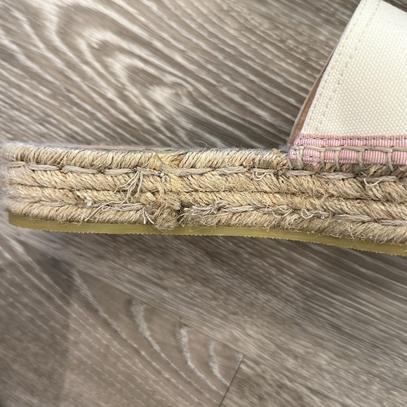 GUCCI Women's espadrille slide with Interlocking G - Picture 8 of 12